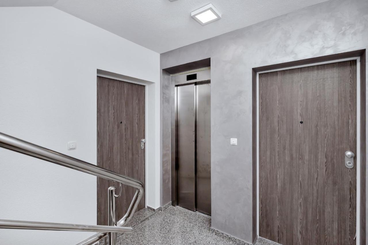 Luxury Macola Free Parking Apartment Makarska