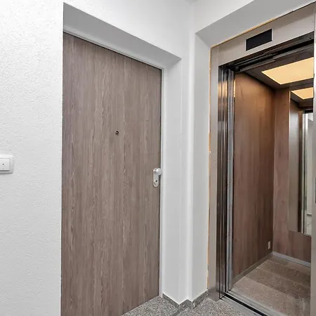 Luxury Apartment Macola Free Beach Parking Makarska Exterior photo